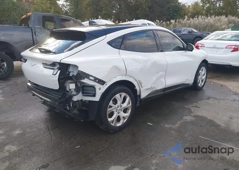 2022 Ford Mustang Mach-E Premium z USA, uszkodzony, nr VIN 3FMTK3SS9NMA05110